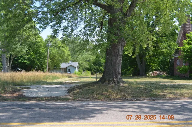 $6,600 | 941 Colfax Avenue, Benton Harbor, MI 49022