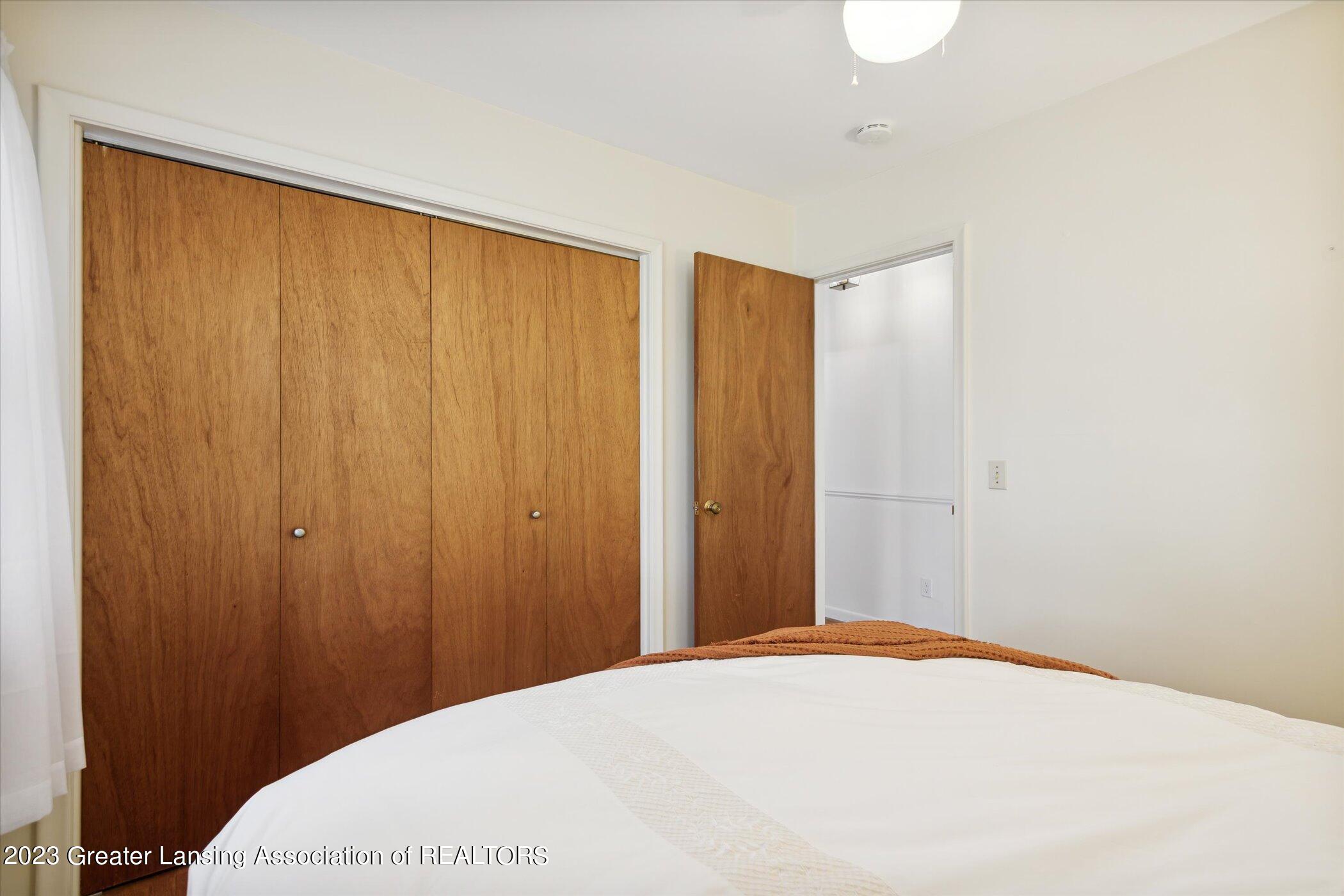 2215 Raby Road East Lansing, MI 48823 - Photo 26 of 41 27-2215-Raby-Rd-East-Lansing-MI-48823-Wi