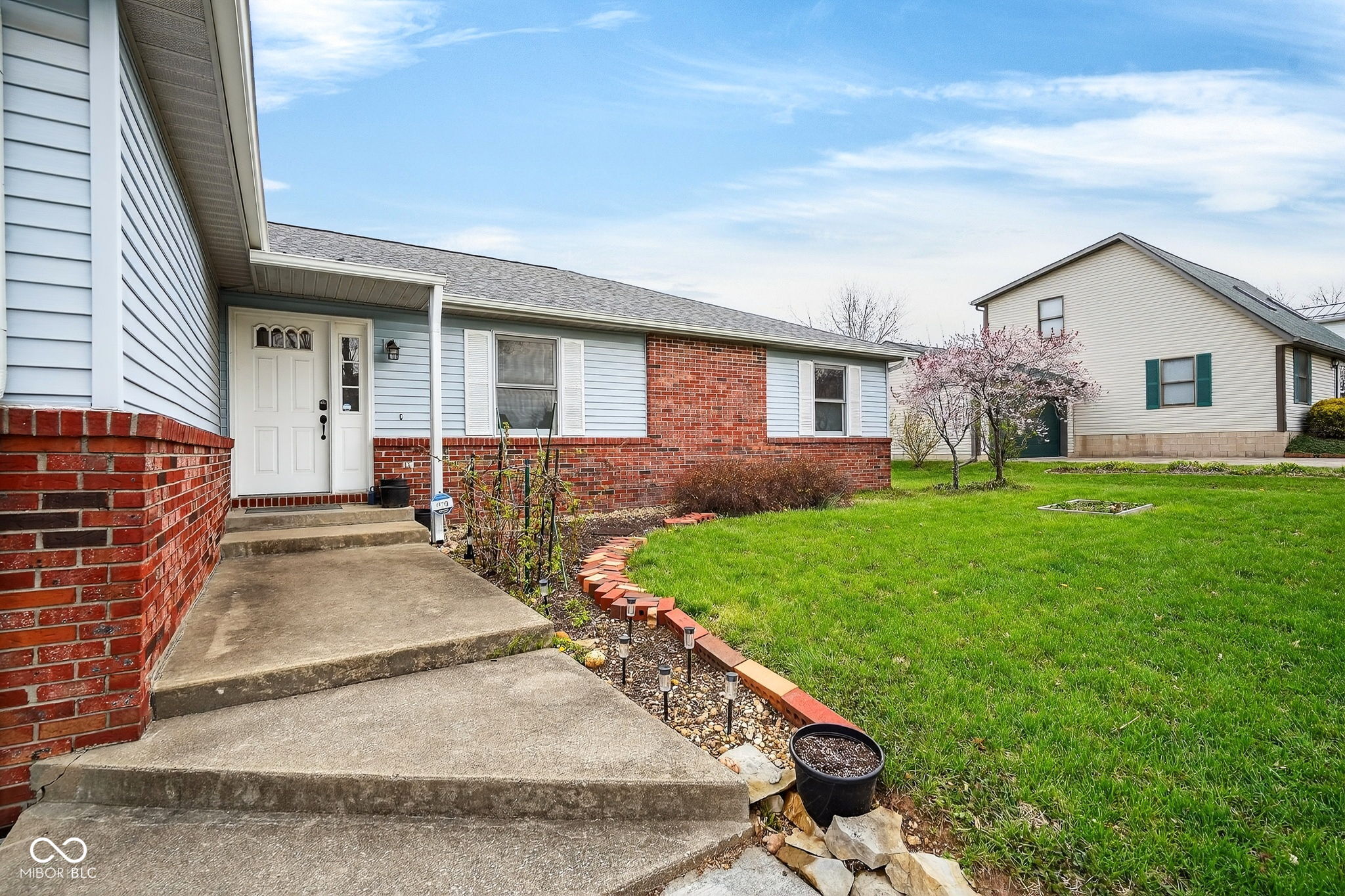 2835 North Andy Way Bloomington, IN 47404 - Photo 2 of 32