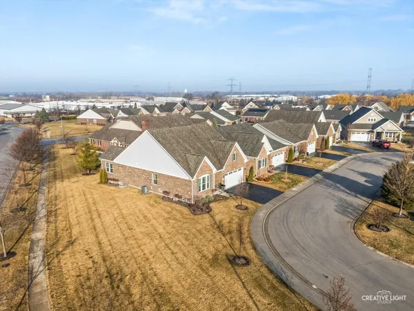 $458,500 | 1869 Glenlake Court, New Lenox, IL 60451