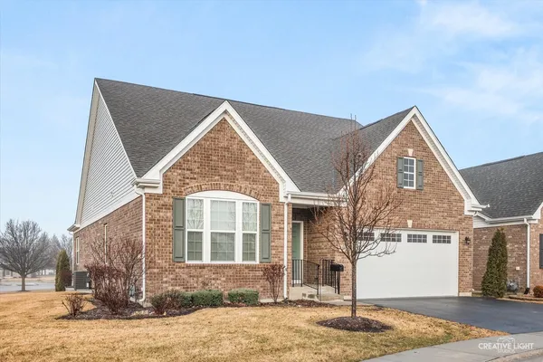 $458,500 | 1869 Glenlake Court, New Lenox, IL 60451