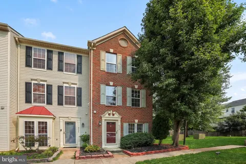 $522,990 | 8354 Hunter Murphy Circle, Alexandria, VA 22309