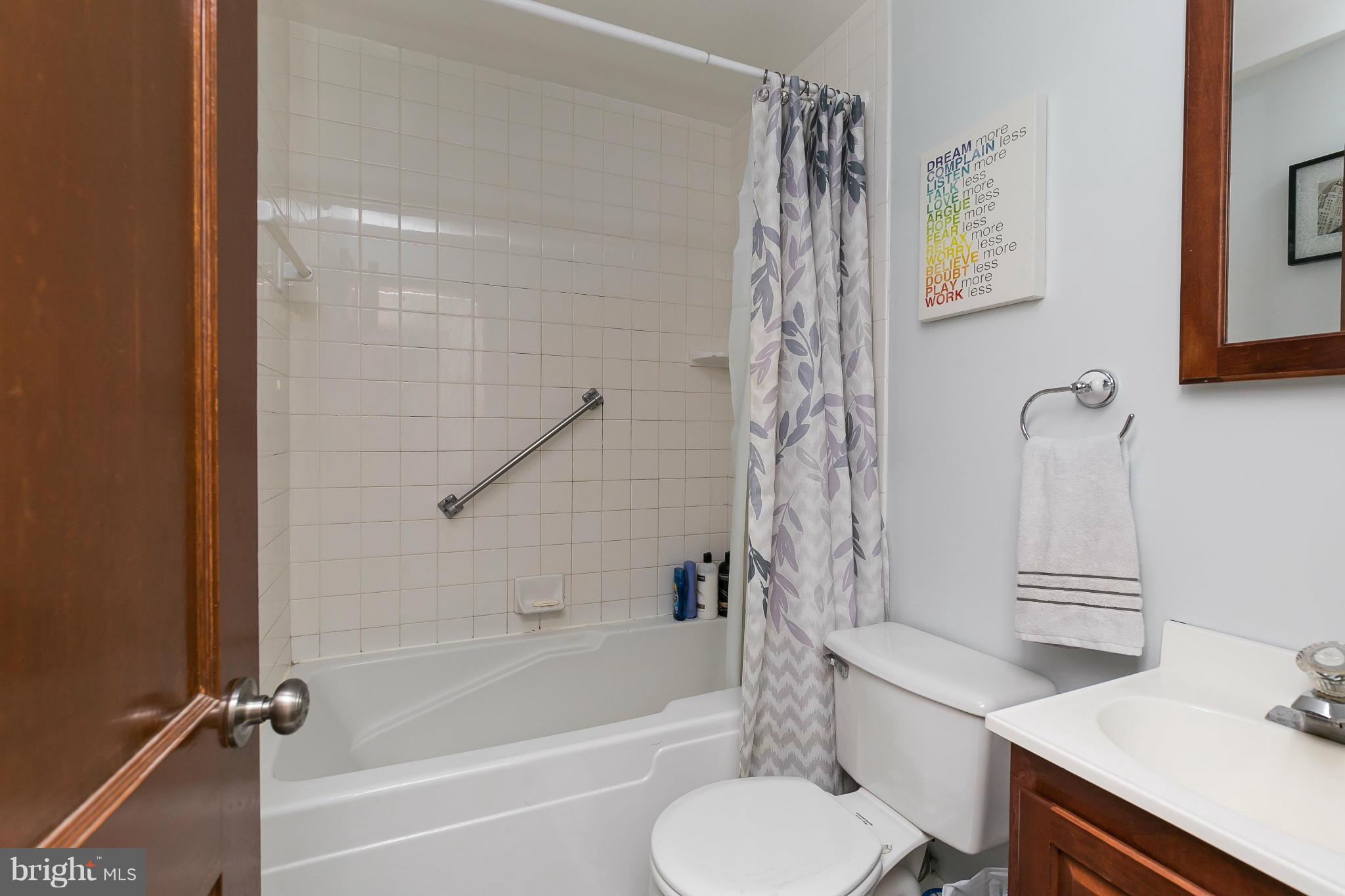 930 Milford Mill Road Baltimore, MD 21208 - Photo 13 of 22 Bath