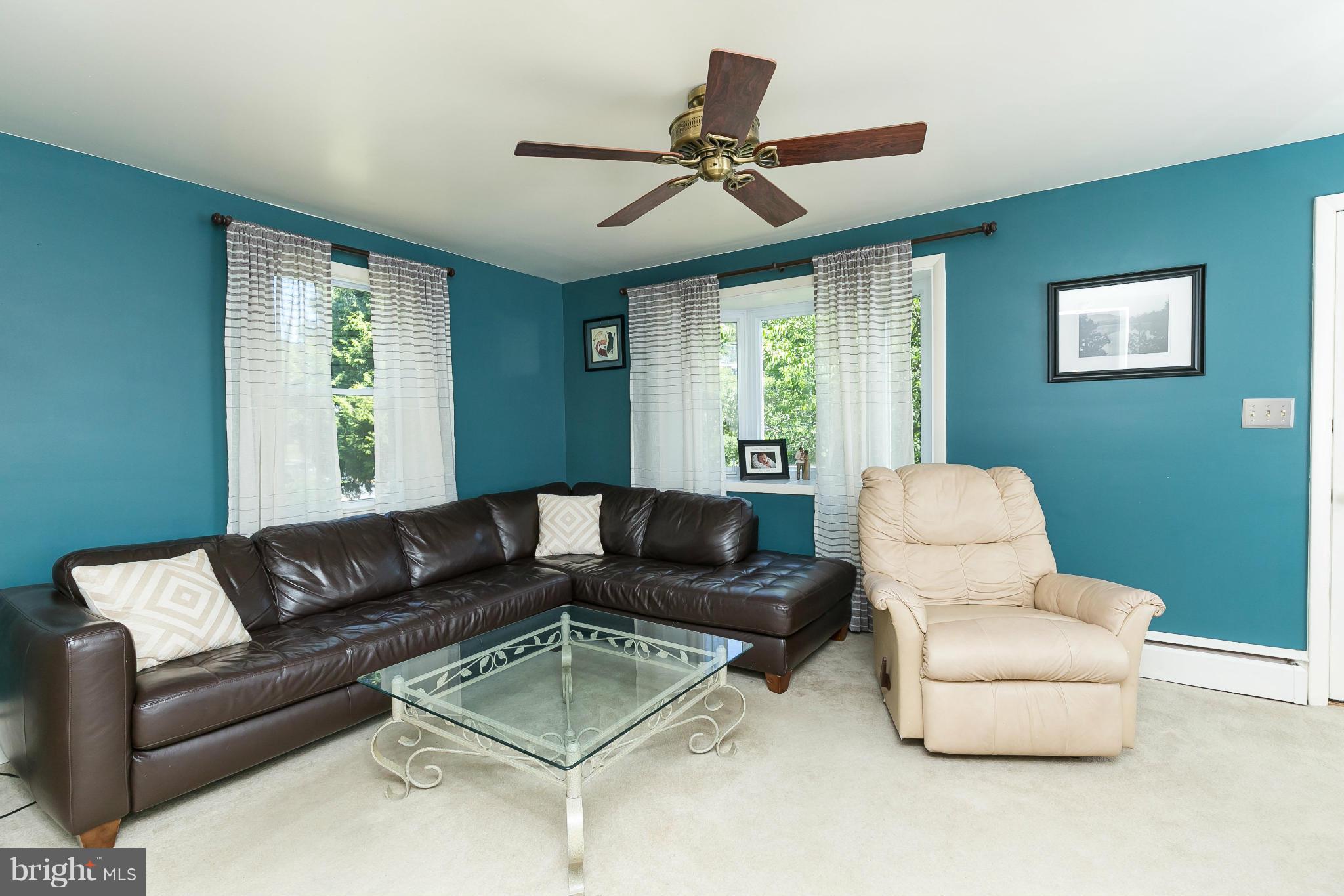 930 Milford Mill Road Baltimore, MD 21208 - Photo 3 of 22 Living Room