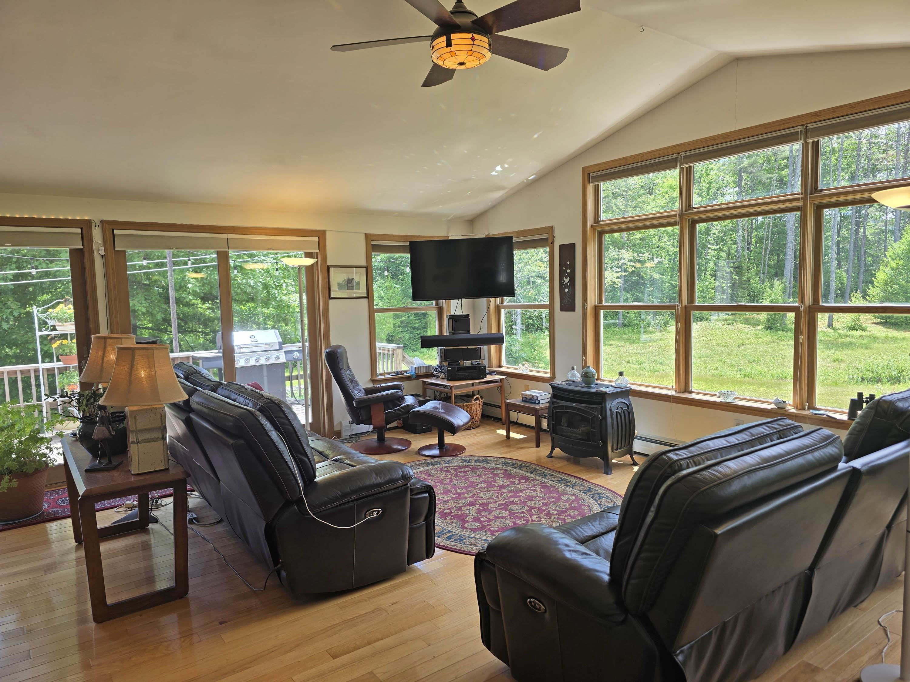 439 Dover Road Newfane, VT 05351 - Photo 5 of 37