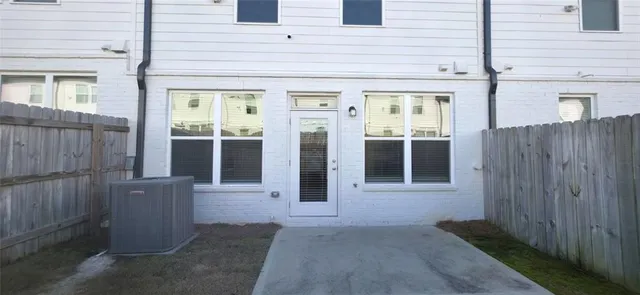 $1,995 | 81 Auburn Wds Drive, Auburn, GA 30011