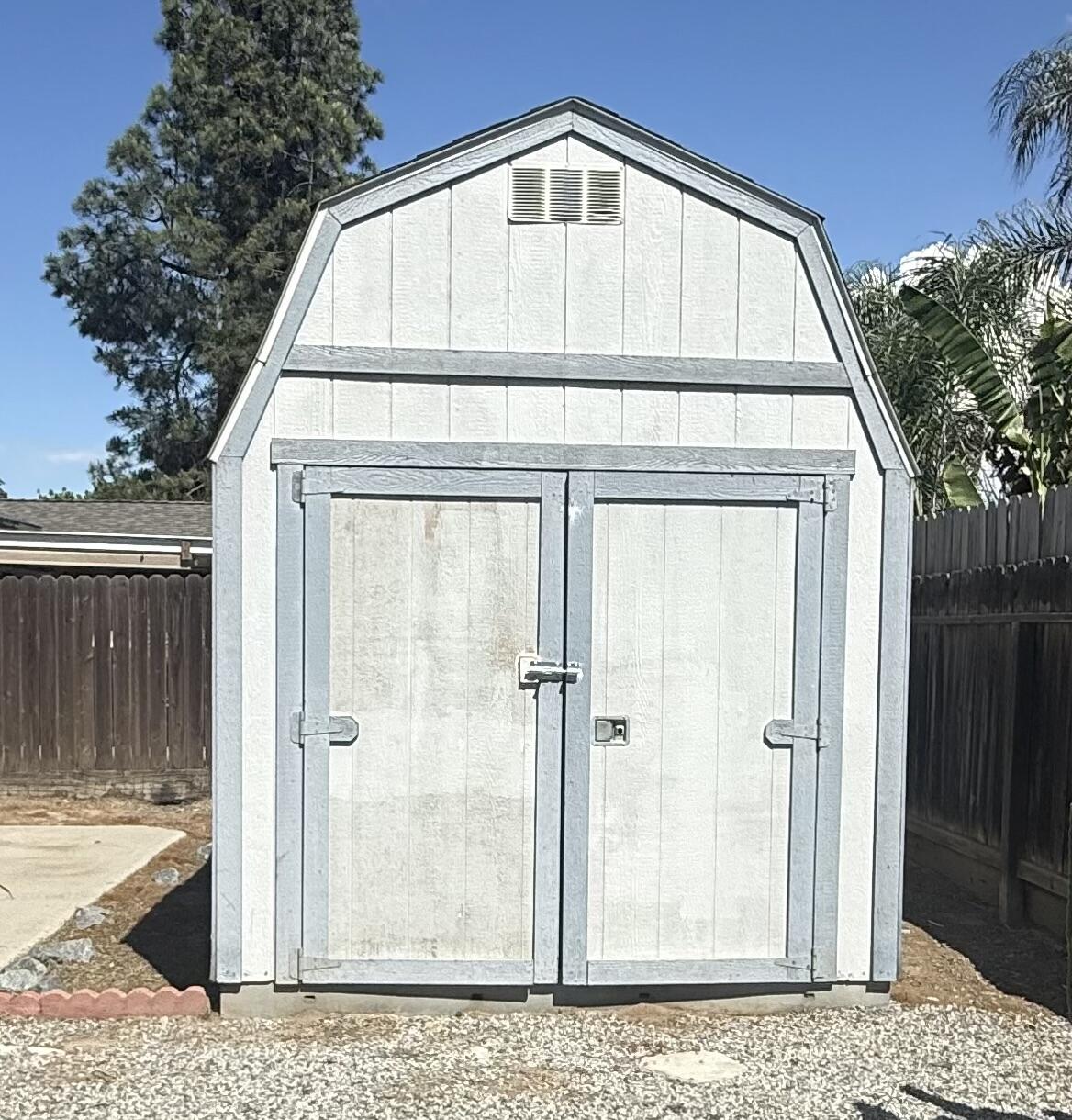 1093 Raymond Road Hanford, CA 93230 - Photo 30 of 32 FullSizeRender (19)