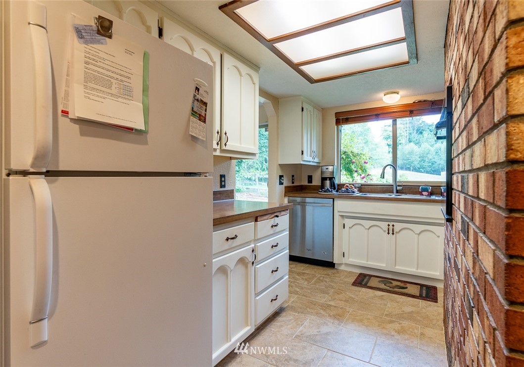 15509 Three Lakes Road Snohomish, WA 98290 - Photo 14 of 40