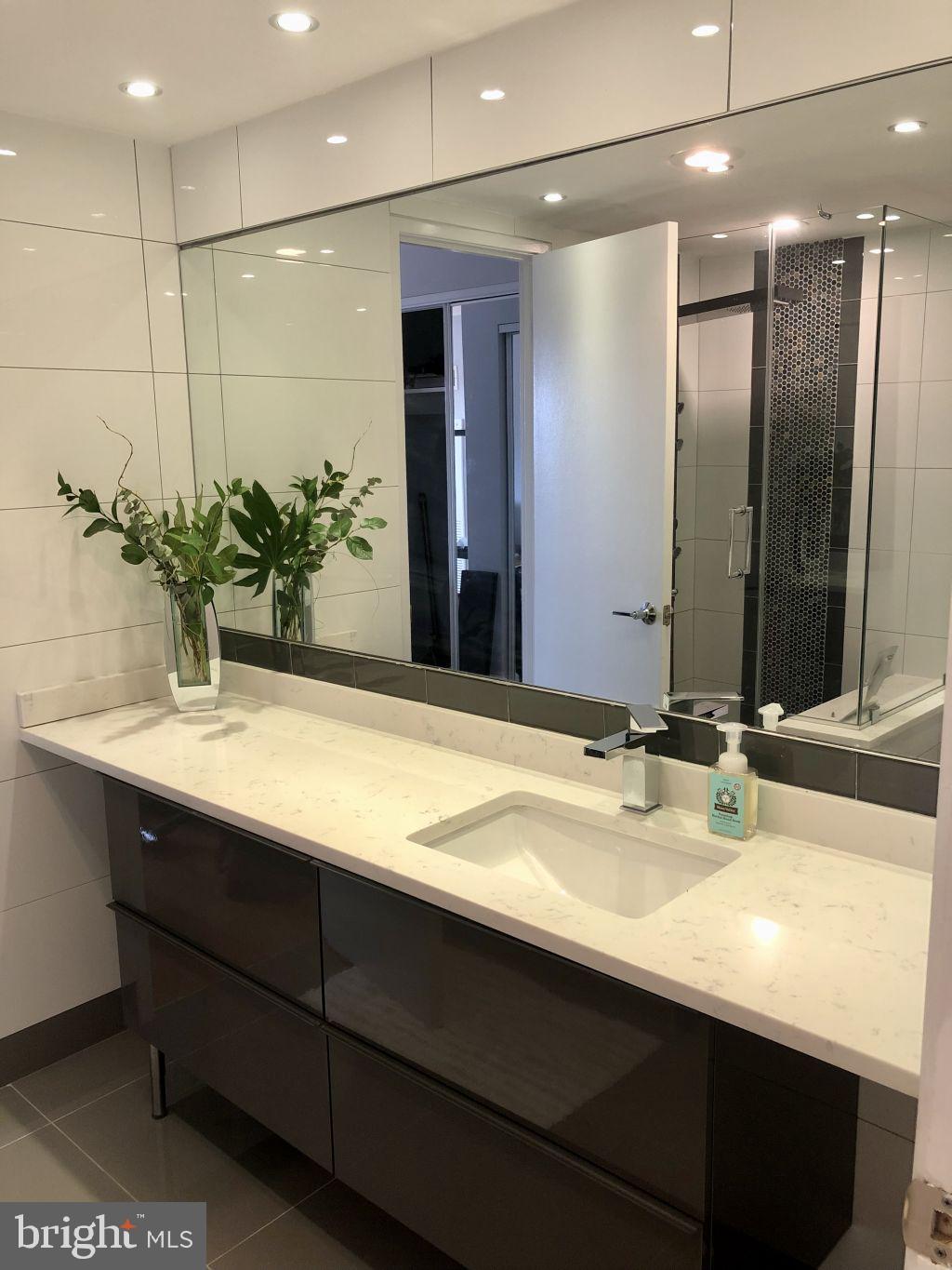 6101 Edsall Road, Unit 612 Alexandria, VA 22304 - Photo 12 of 20
