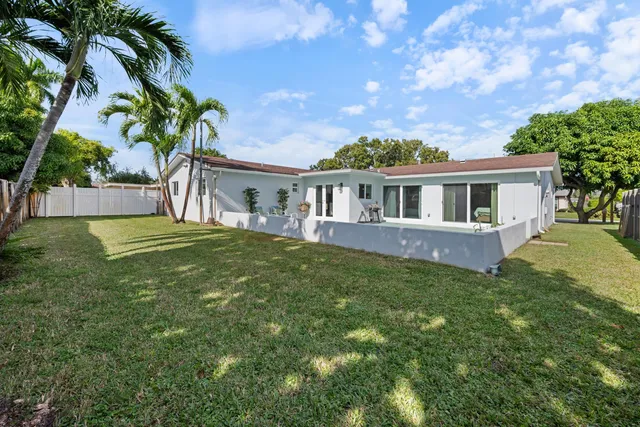 $705,000 | 8820 Northwest 4th Street, Pembroke Pines, FL 33024