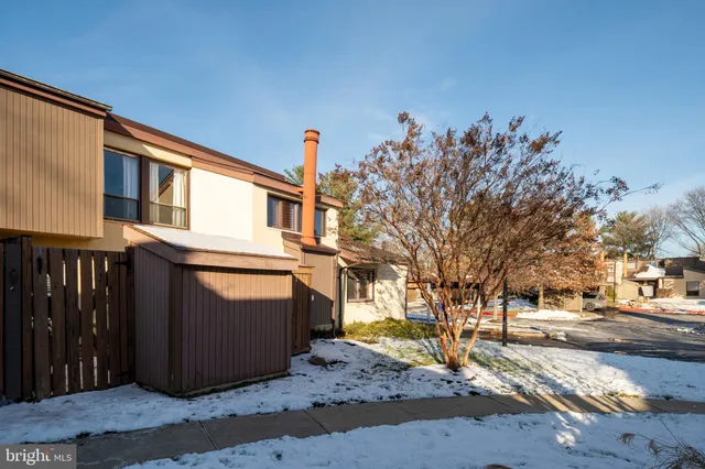 a view of a outdoor space