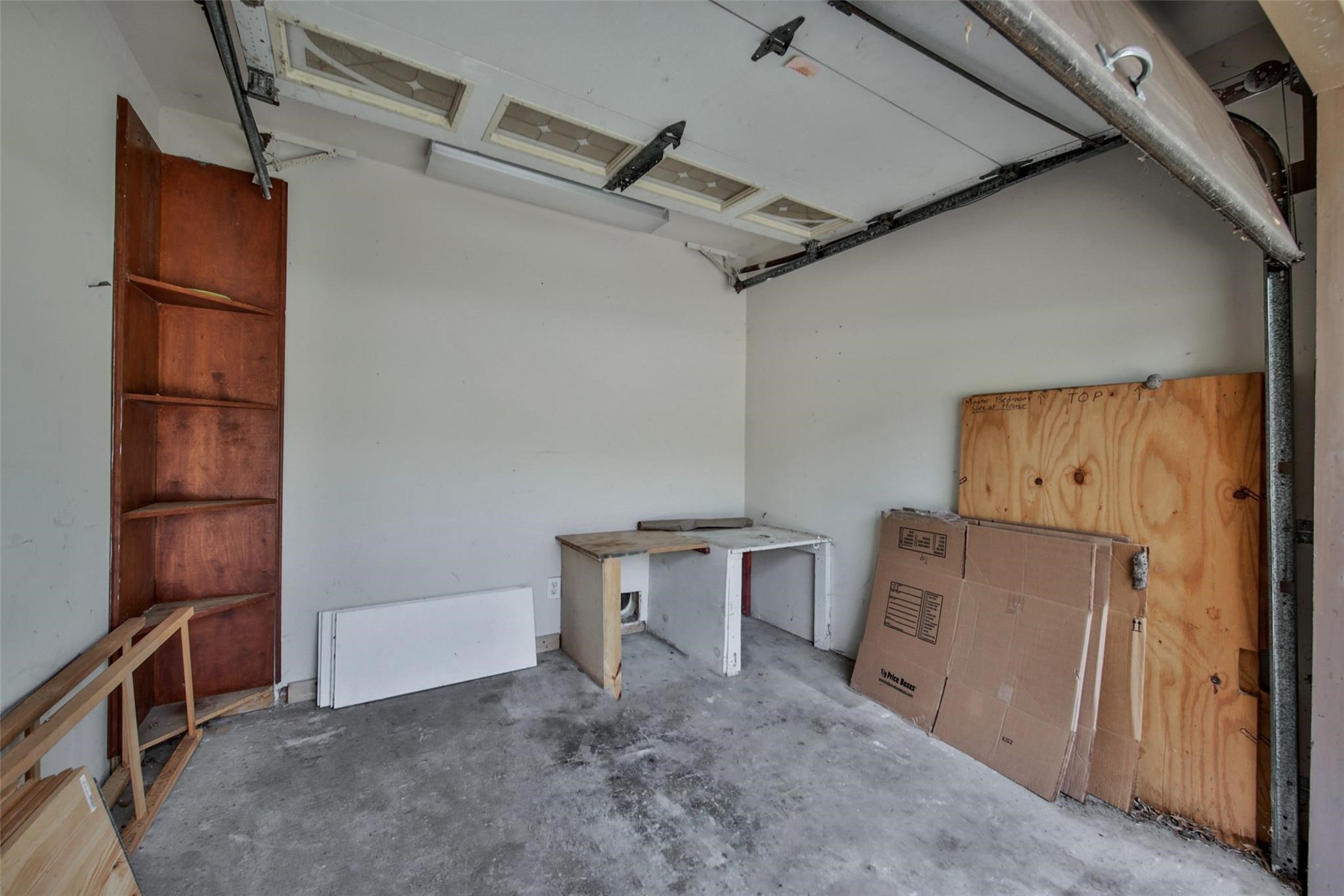 1423 Thornton Road Houston, TX 77018 - Photo 4 of 10 Gallery Image 4