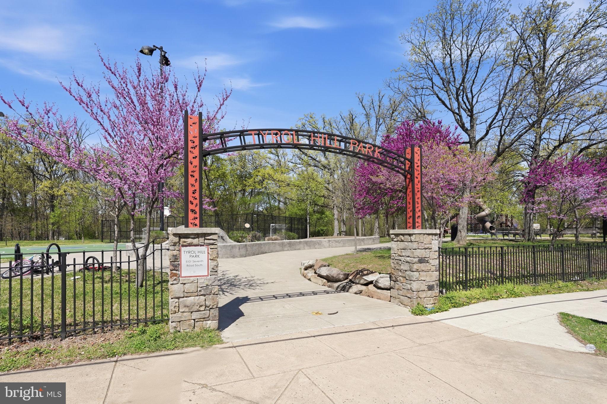 5017 7th Road South, Unit 102 Arlington, VA 22204 - Photo 37 of 40 a view of a park with large trees