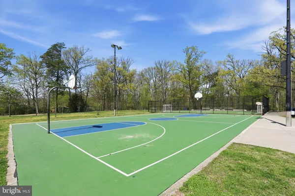 a view of a tennis court