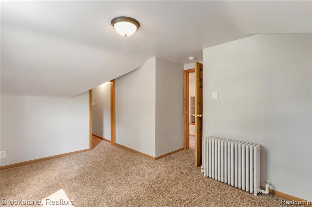 21038 Gill Road Farmington Hills, MI 48335 - Photo 23 of 25