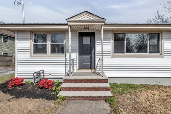 $599,900 | 5 Lafayette Avenue, Lawrence, MA 01843