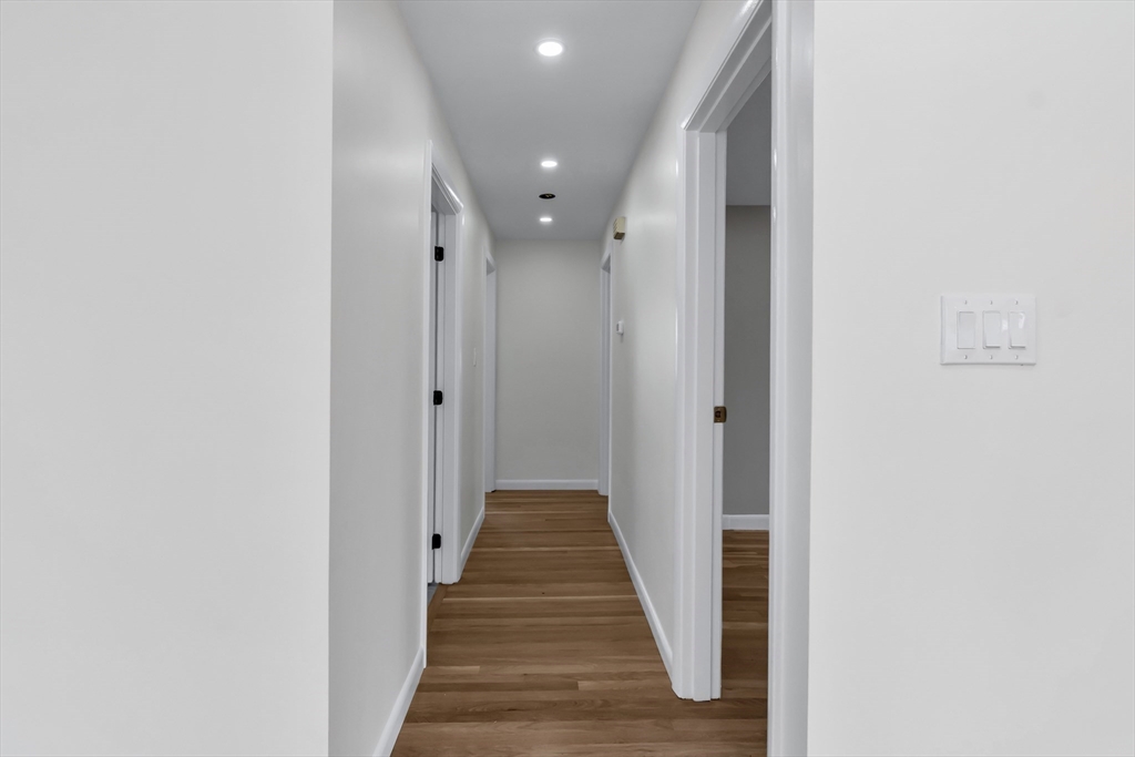 5 Lafayette Avenue Lawrence, MA 01843 - Photo 18 of 39
