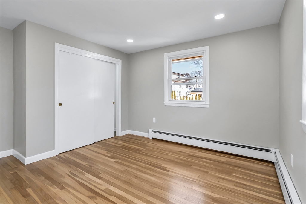 5 Lafayette Avenue Lawrence, MA 01843 - Photo 24 of 39