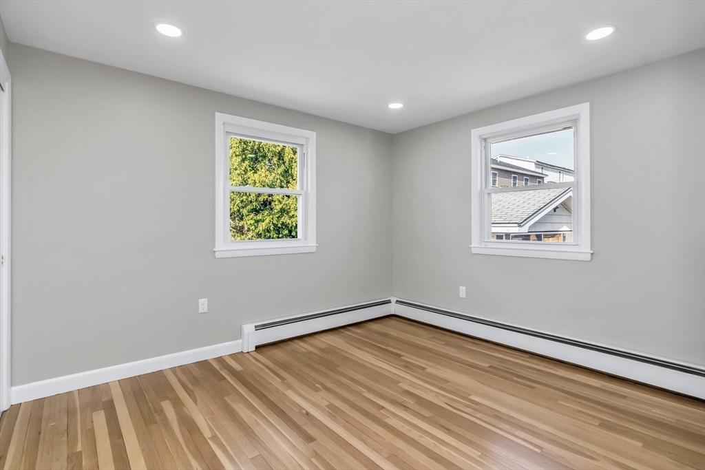 5 Lafayette Avenue Lawrence, MA 01843 - Photo 28 of 39