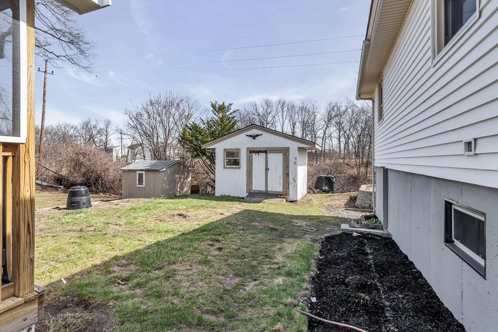 5 Lafayette Avenue Lawrence, MA 01843 - Photo 33 of 39
