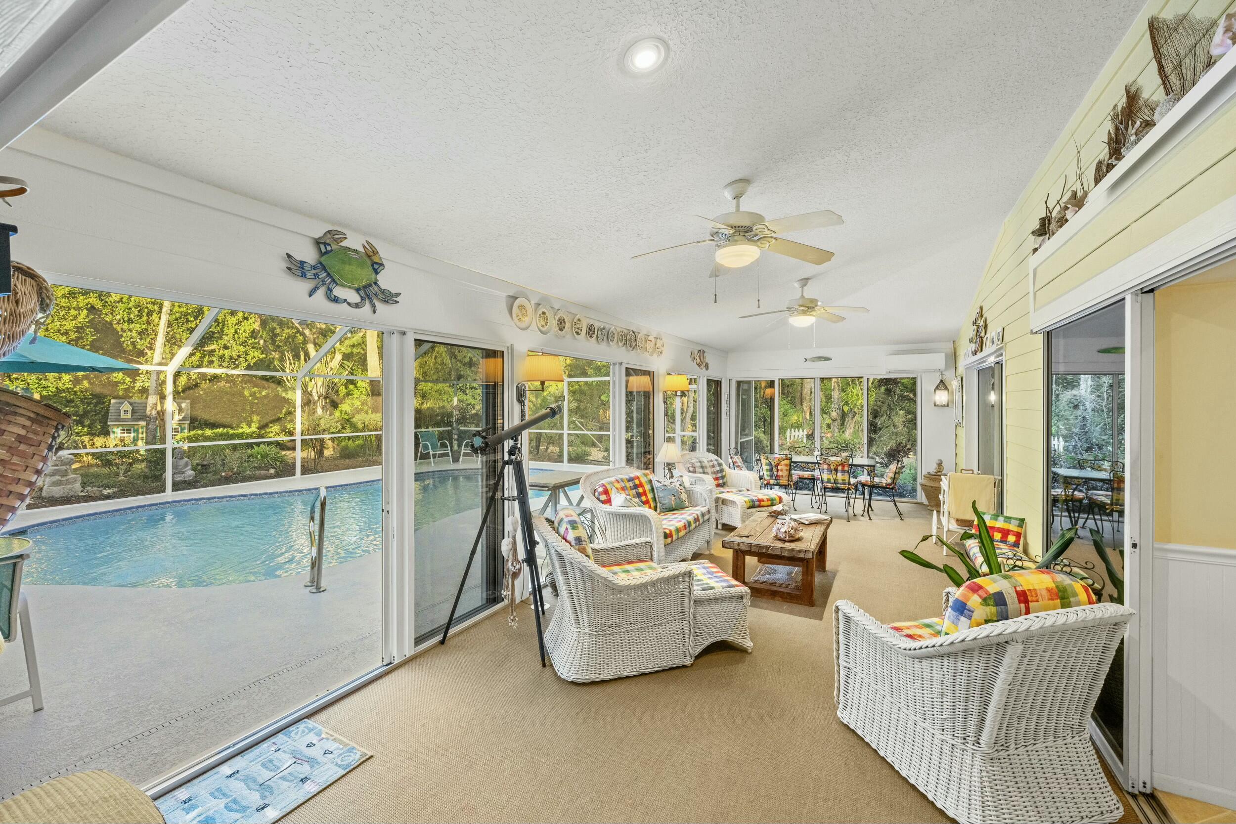 19077 Southeast County Line Road Jupiter, FL 33469 - Photo 30 of 74 Pool Views