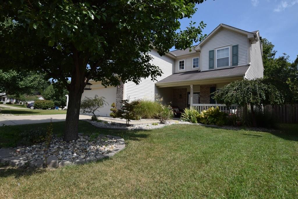 5639 Decatur Ridge Drive Indianapolis, IN 46221 - Photo 2 of 31