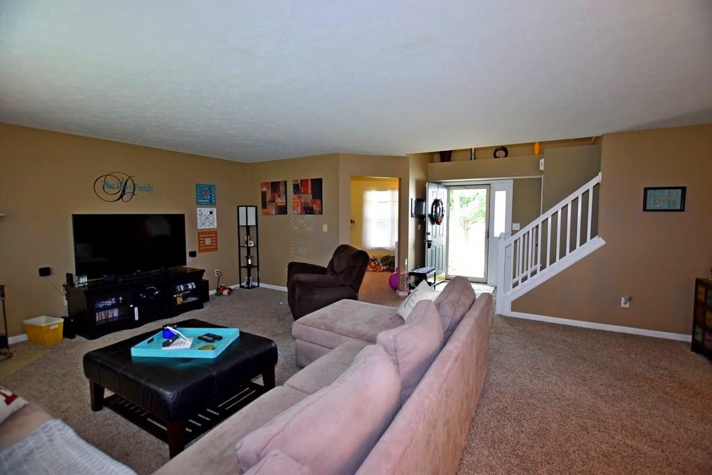 5639 Decatur Ridge Drive Indianapolis, IN 46221 - Photo 8 of 31