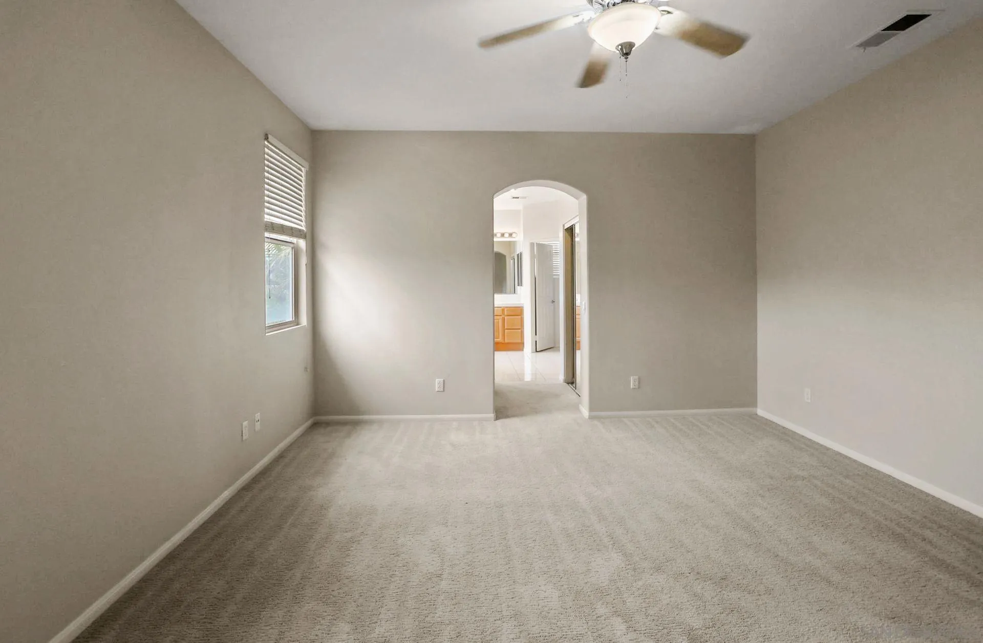 1937 Lagrange Road Chula Vista, CA 91913 - Photo 15 of 33 Gallery Image 15