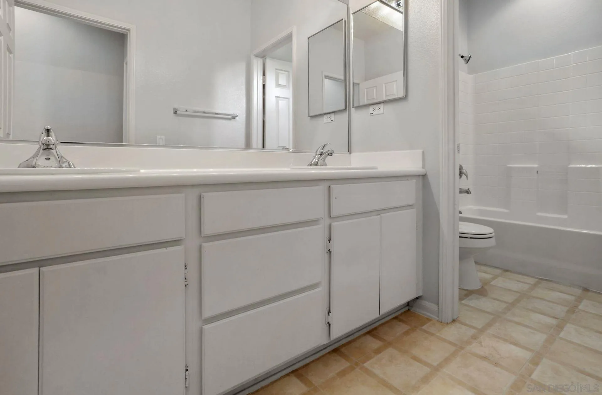 1937 Lagrange Road Chula Vista, CA 91913 - Photo 20 of 33 Gallery Image 20