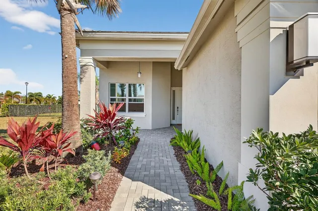 $529,900 | 11905 Southwest Seaway Street, Port St. Lucie, FL 34987