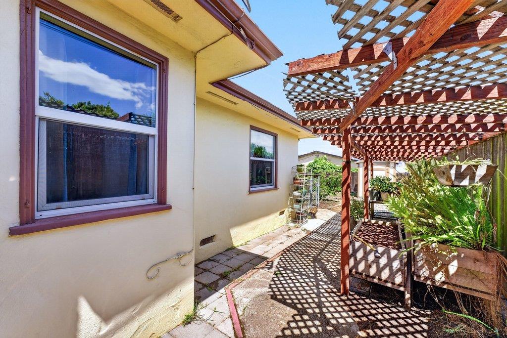 546 Green Valley Road Watsonville, CA 95076 - Photo 43 of 54