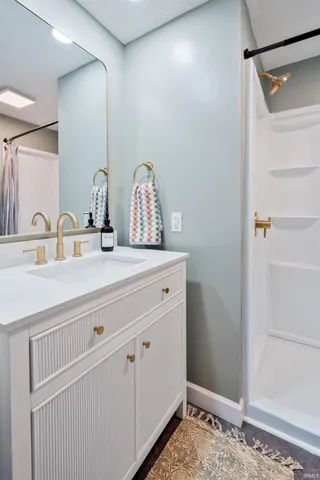 $329,900 | 133 East 700 North, Sharpsville, IN 46068