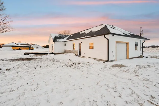 $329,900 | 133 East 700 North, Sharpsville, IN 46068