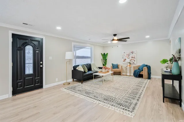 $329,900 | 133 East 700 North, Sharpsville, IN 46068