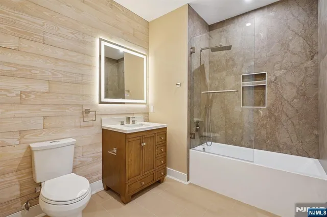 $2,300 | 108 Montgomery Street, Bloomfield, NJ 07003