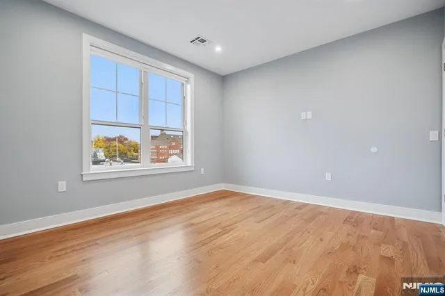 $2,300 | 108 Montgomery Street, Bloomfield, NJ 07003