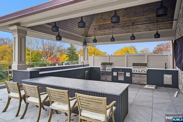 $2,300 | 108 Montgomery Street, Bloomfield, NJ 07003