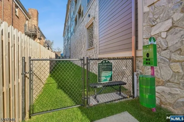 $2,300 | 108 Montgomery Street, Bloomfield, NJ 07003