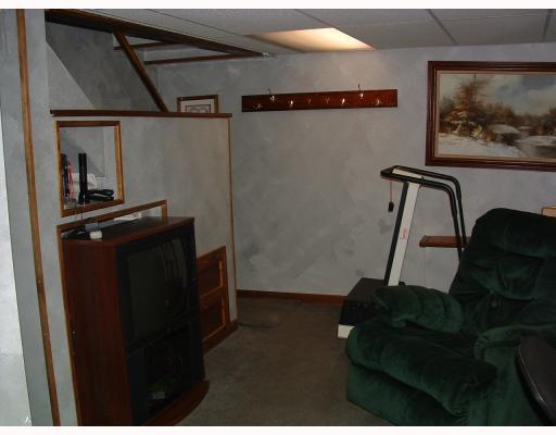 214 Hunting Ridge Road Bridgeville, PA 15017 - Photo 9 of 11 Den/Family/Great Room.
