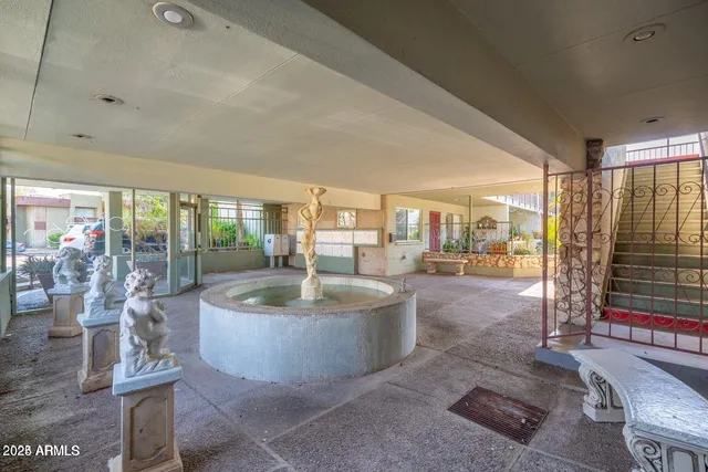 $192,000 | 1702 West Tuckey Lane, Unit 111, Phoenix, AZ 85015