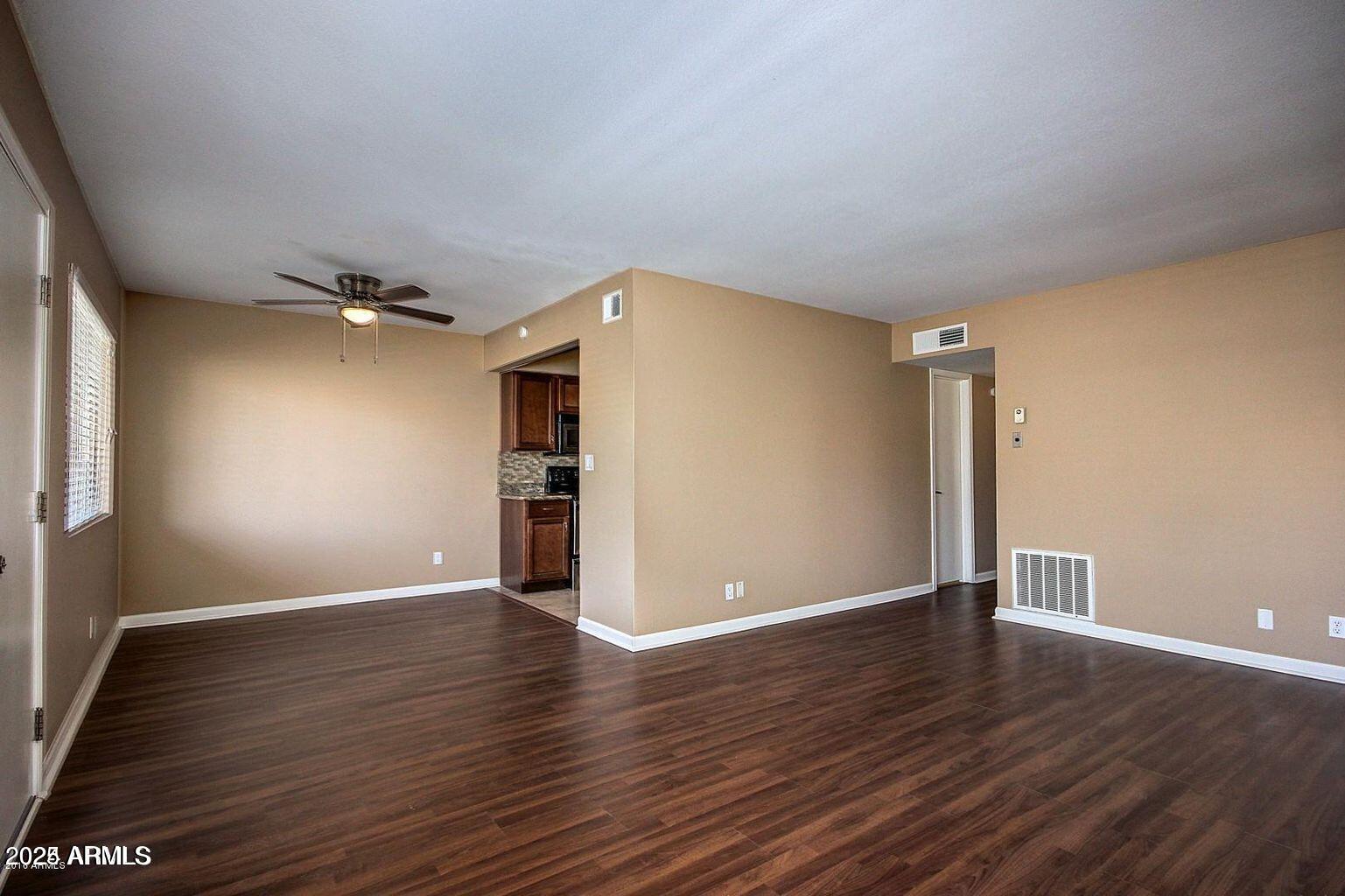 1702 West Tuckey Lane, Unit 111 Phoenix, AZ 85015 - Photo 2 of 16 1702 DINNING