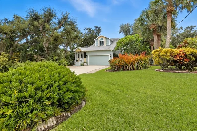 $8,500 | 902 Tides Road, Vero Beach, FL 32963