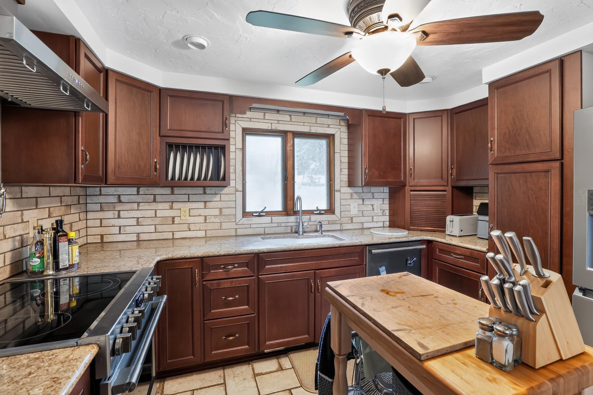 1100 Harris Street Princeton, WI 54968 - Photo 6 of 33