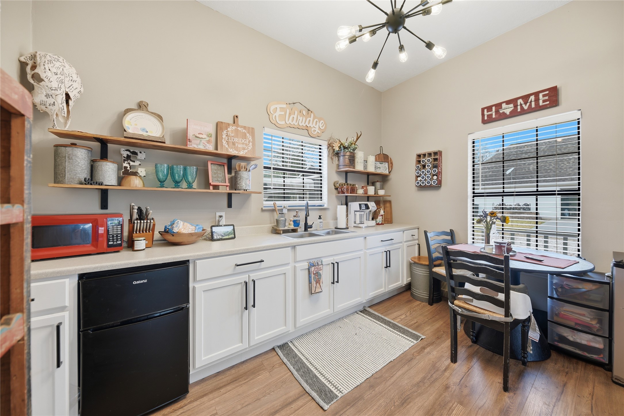 540 Hickory Creek Road Bellville, TX 77418 - Photo 41 of 49 Guest House Kitchen