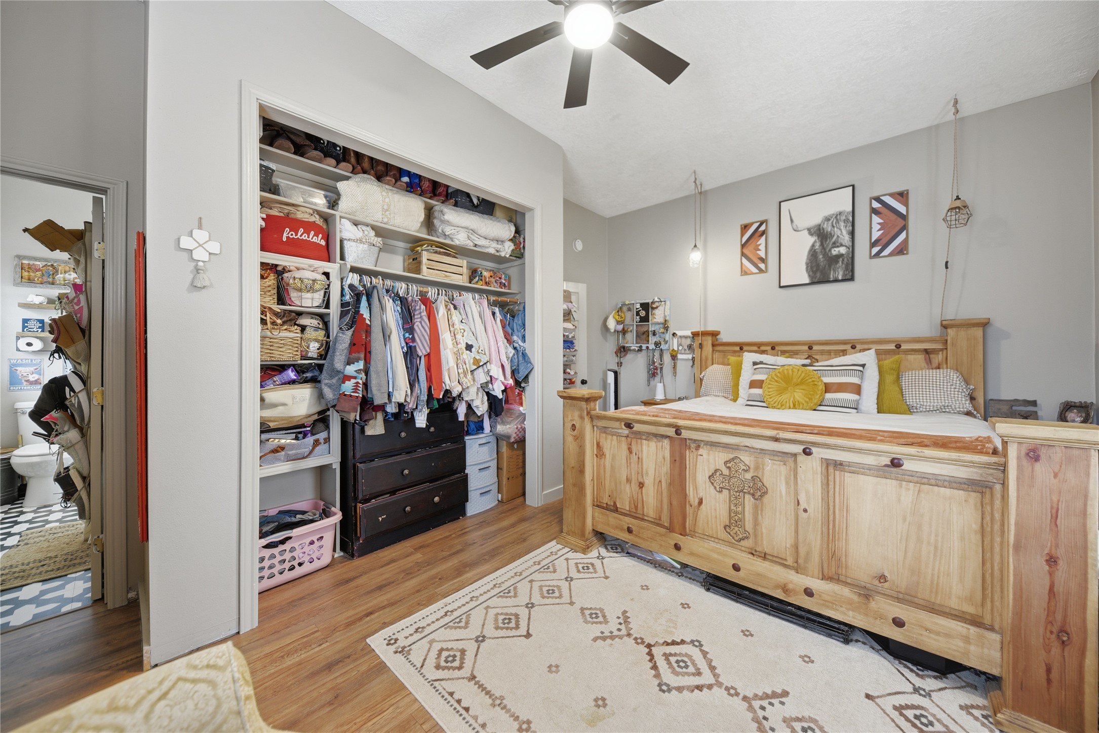 540 Hickory Creek Road Bellville, TX 77418 - Photo 44 of 49 Guest House Bedroom