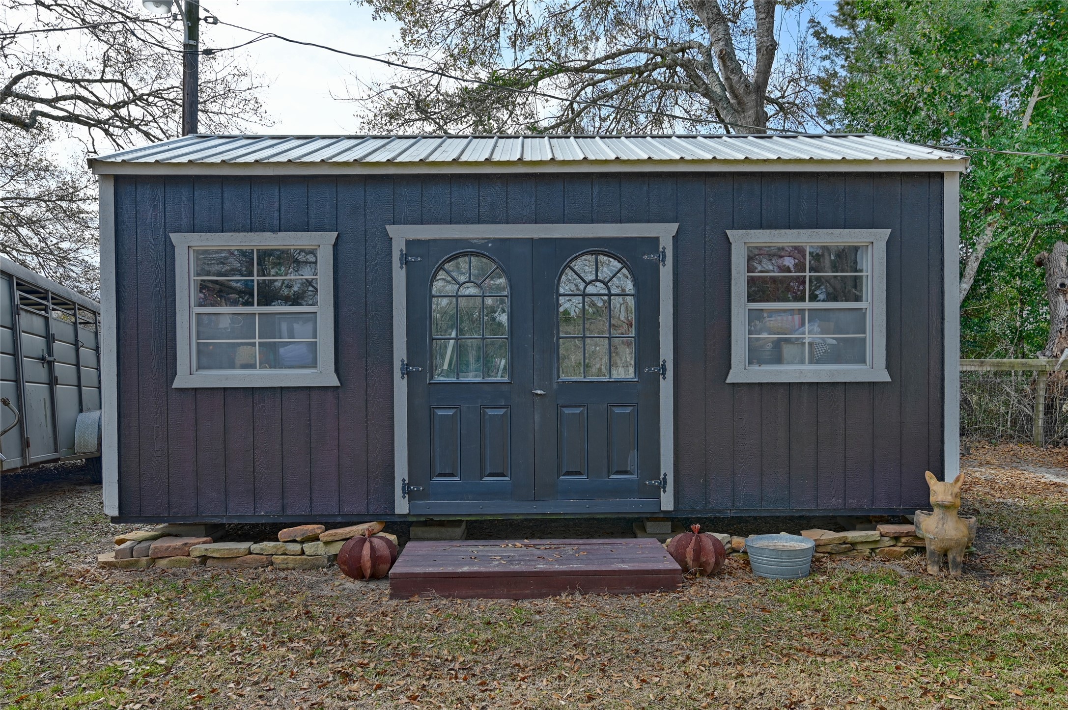 540 Hickory Creek Road Bellville, TX 77418 - Photo 49 of 49 a front view of a house