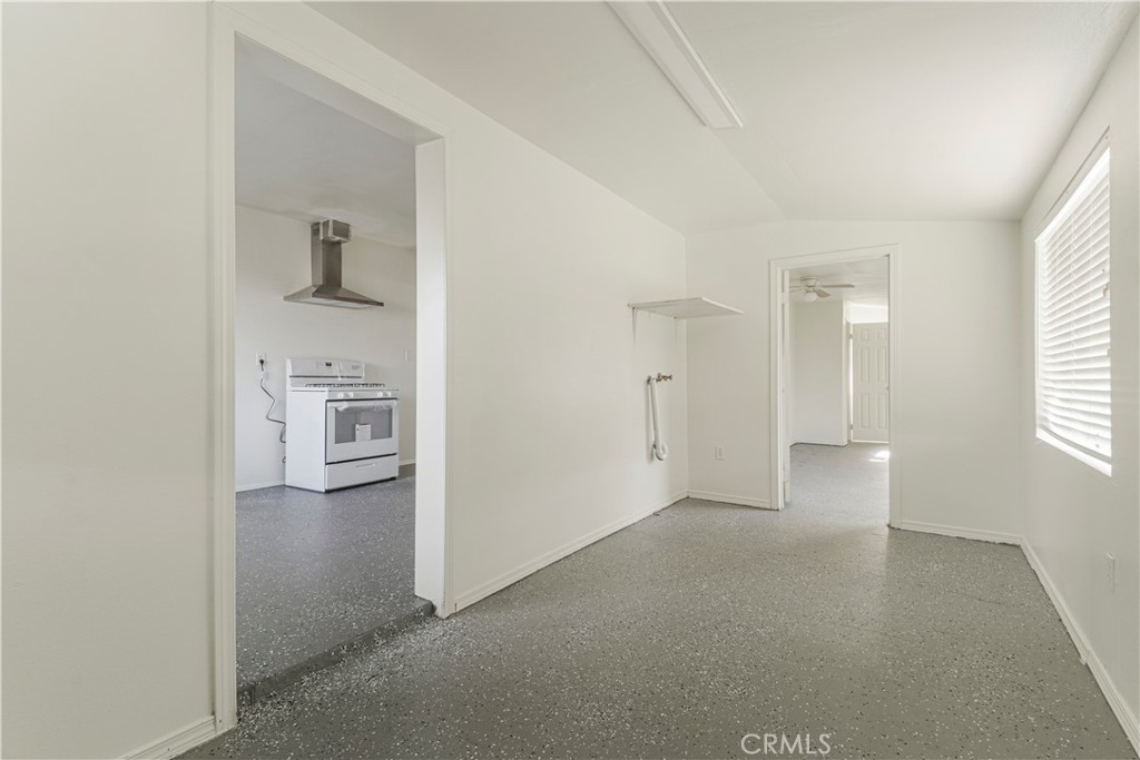 437 North Franklin Street Hemet, CA 92543 - Photo 7 of 25 an empty room with windows and closet