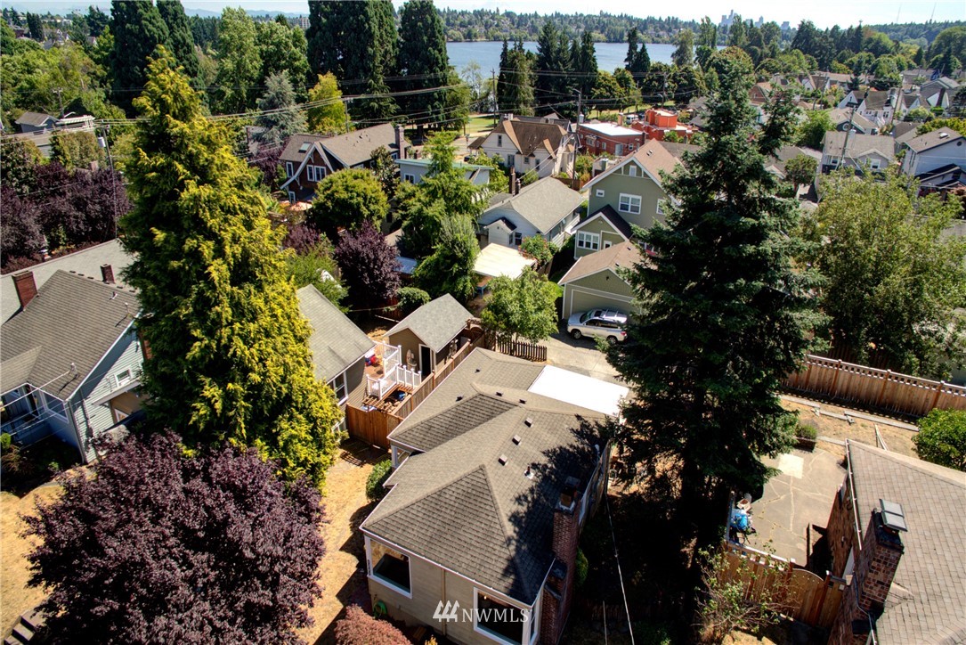 1343 North 79th Street Seattle, WA 98103 - Photo 2 of 23 Gallery Image 2