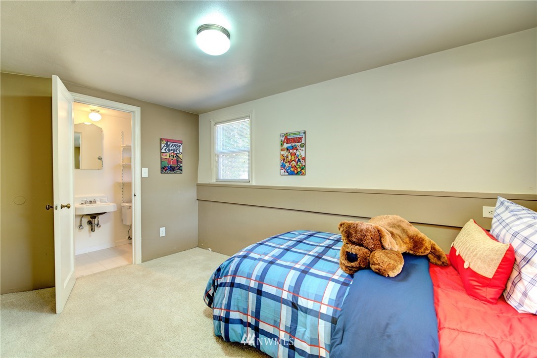 1343 North 79th Street Seattle, WA 98103 - Photo 17 of 23 Gallery Image 17
