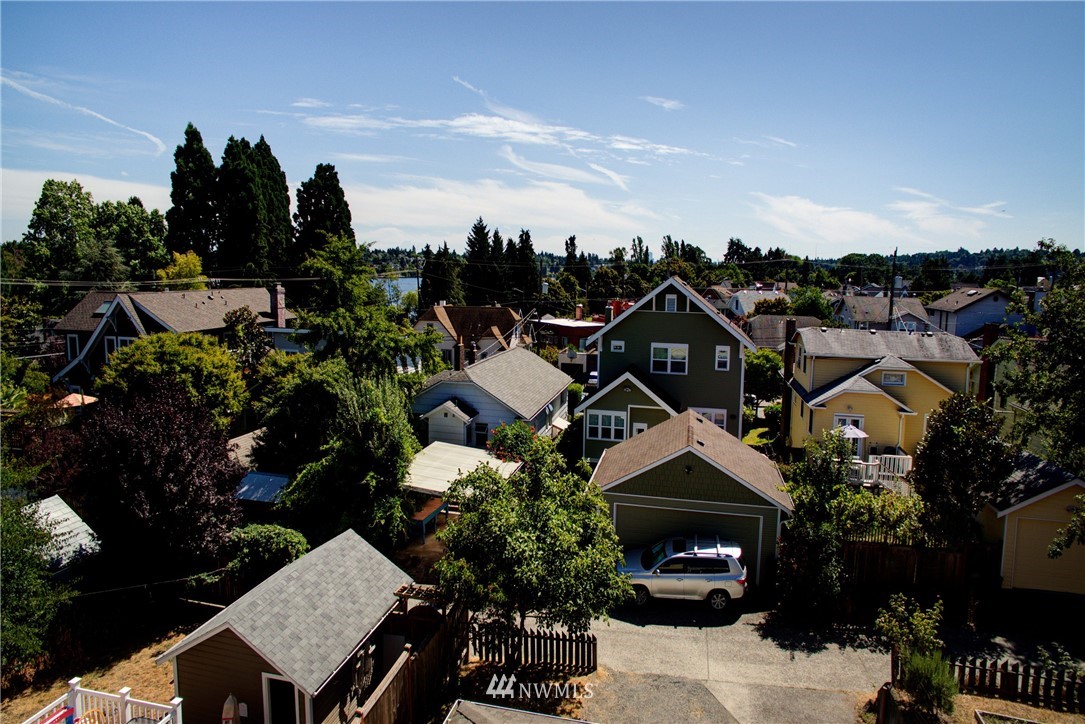 1343 North 79th Street Seattle, WA 98103 - Photo 5 of 23 Gallery Image 5
